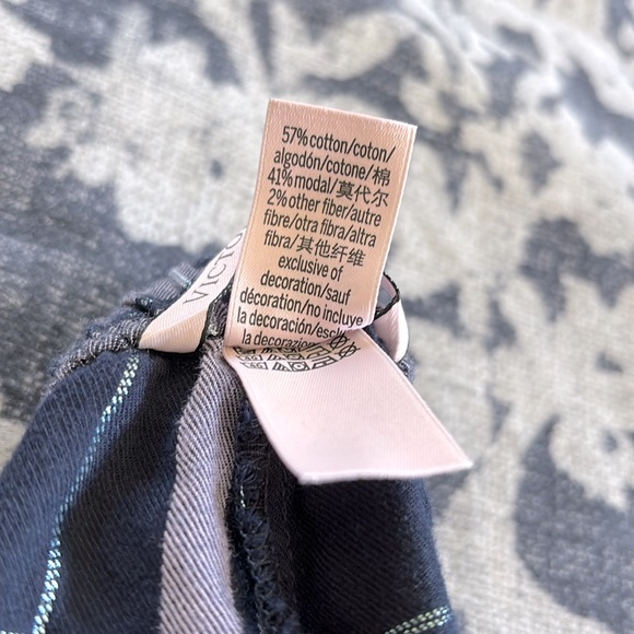 Victoria’s Secret Lounge Pants - Picture 4 of 4